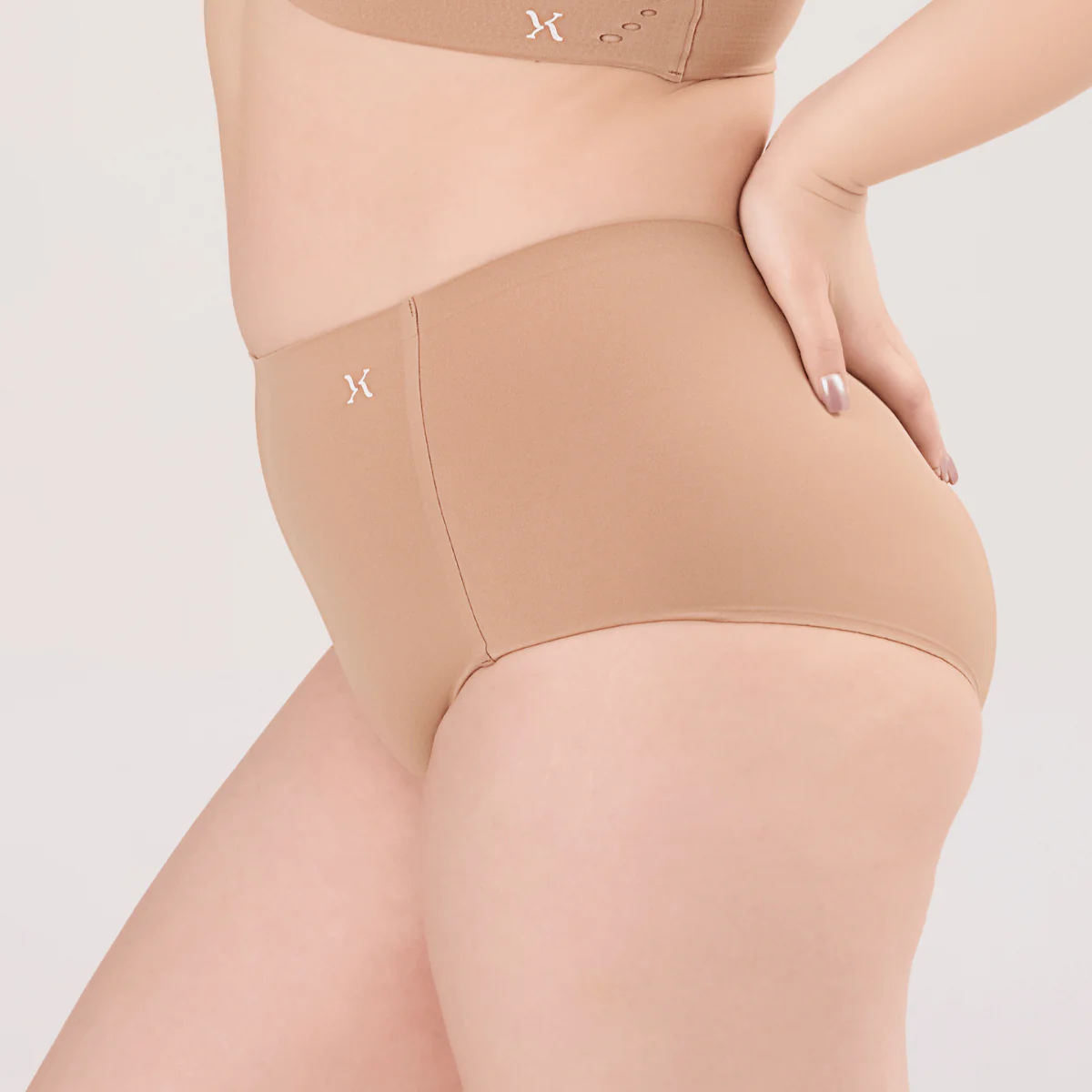 Bottom Essentials - Image 41